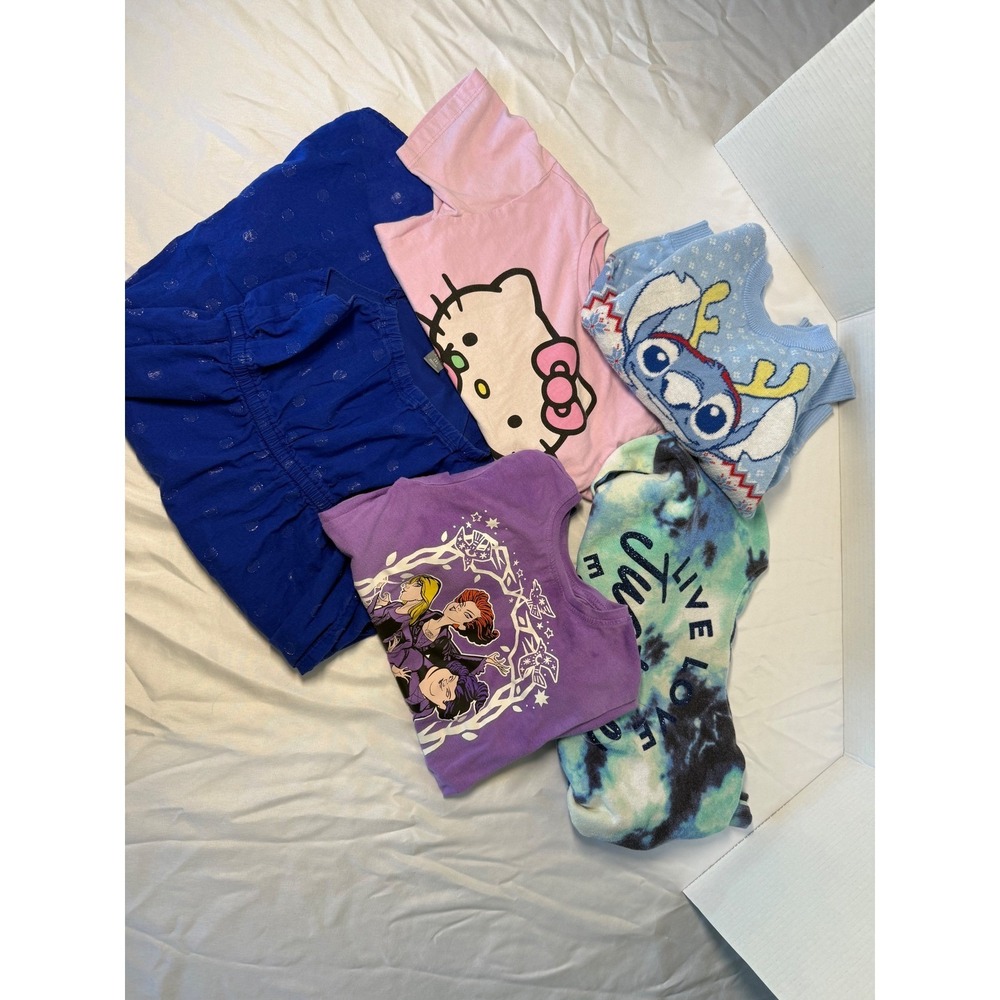 Kids Girls Bundle Lot Old Navy Hello Kitty Hocus Pocus Stitch Disney Clothes 4/5